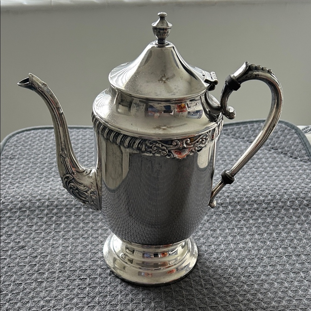 Elegant Vintage Silverplate Teapot Coffee Pot